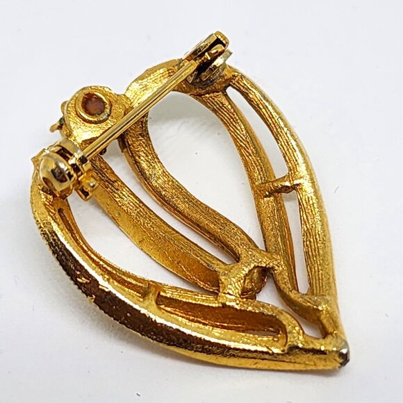 Vintage Gold Stylized Heart Shape Shiny and Textured Natural Pearl Brooch Pin - Picture 7 of 10